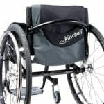 carrozzina-super-leggera-per-anziani-e-disabili